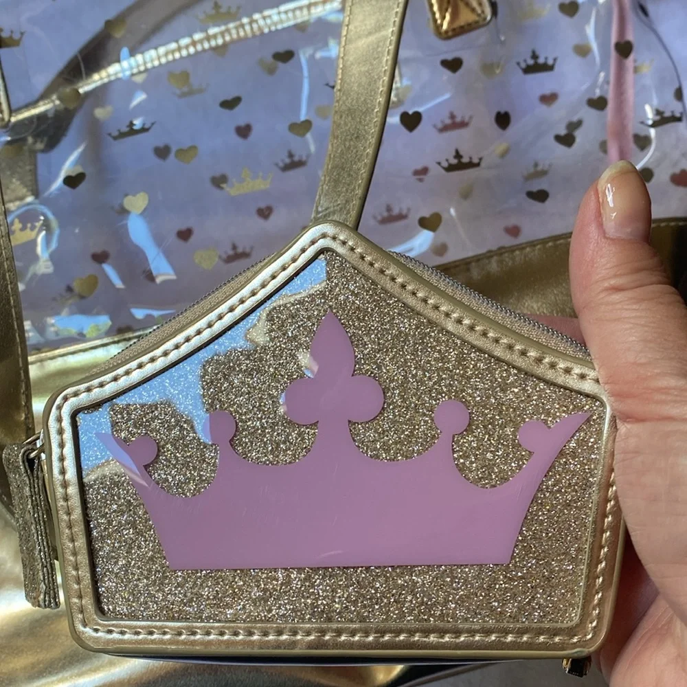 Disney park exclusive princess tote - Picture 3 of 10